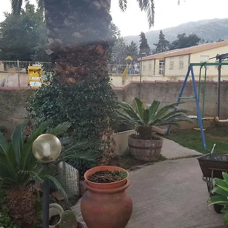 Casa Piredda * オロゼーイ