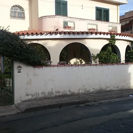 Casa Piredda 別荘 オロゼーイ