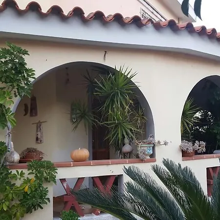 Casa Piredda オロゼーイ